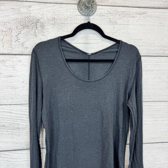Lululemon Active Women's Dark Gray Long Sleeve Lightweight Tee - Picture 2 of 9